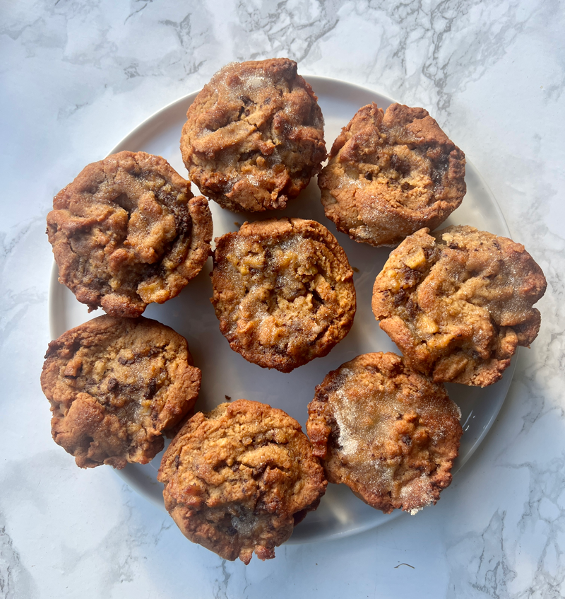 Apple Cinnamon Roll Muffins